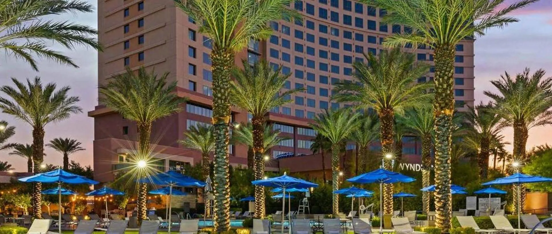 Las Vegas Desert Blue By Hellovacay